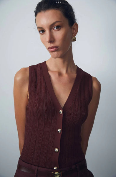 Viktoria & Woods Plaza Vest Garnet